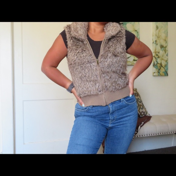 Faux vest - Picture 2 of 7